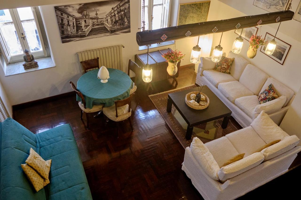 Attico Con Terrazza Sul Porto Apartamento
